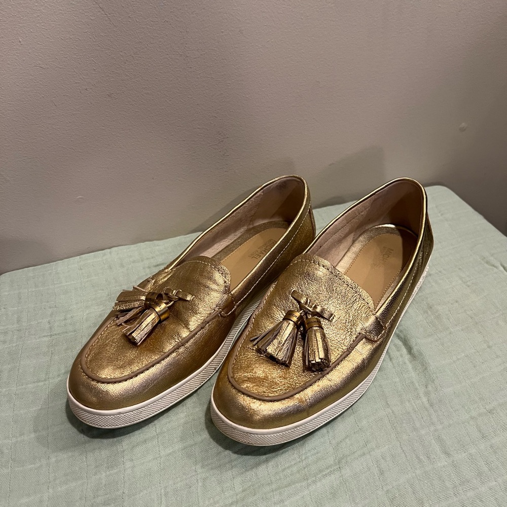Michael Kors Callahan Loafers Metallic Gold with Tassels and Rubber Soles Size 8